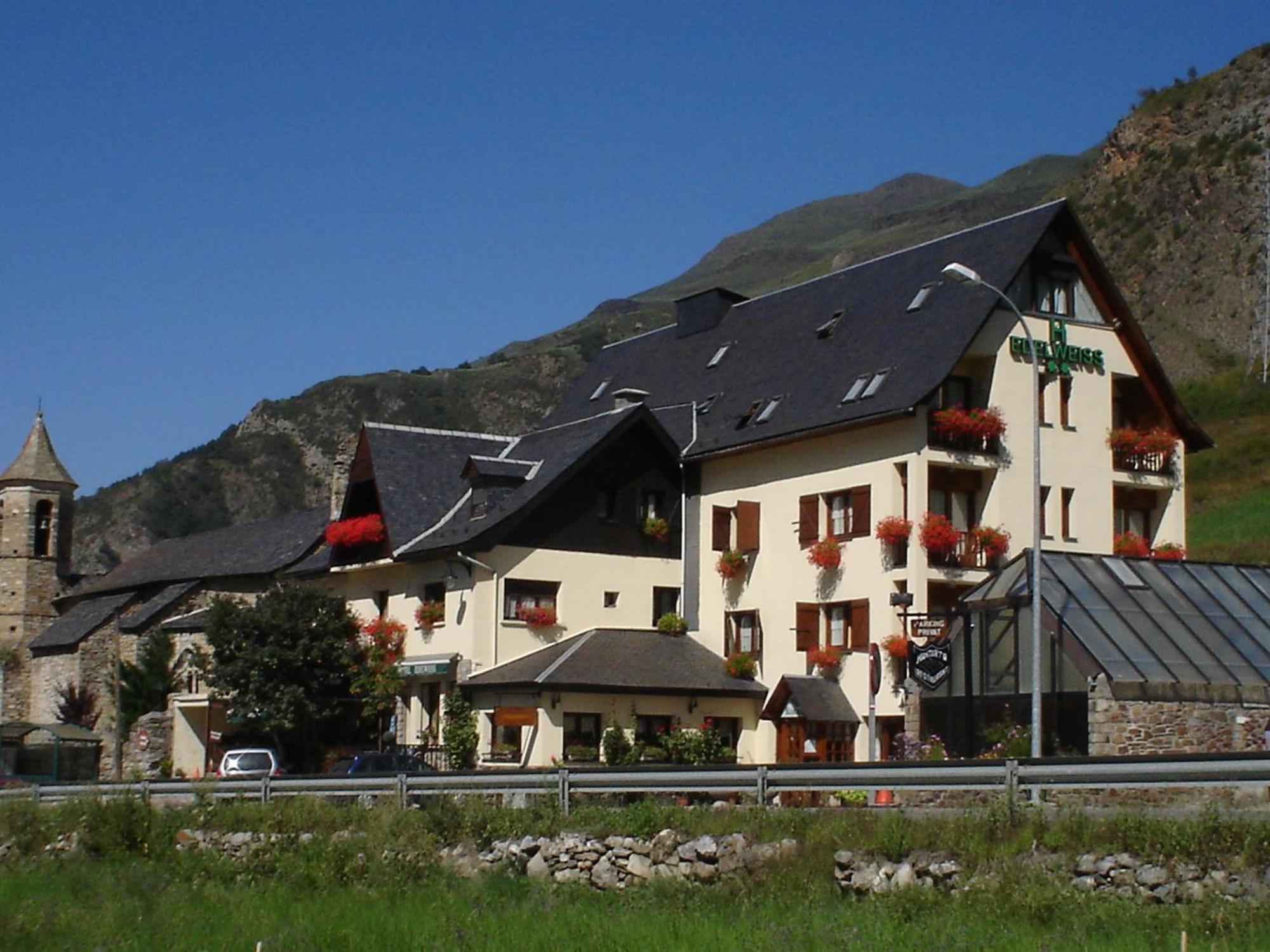 Hotel Edelweiss Arties Exteriör bild
